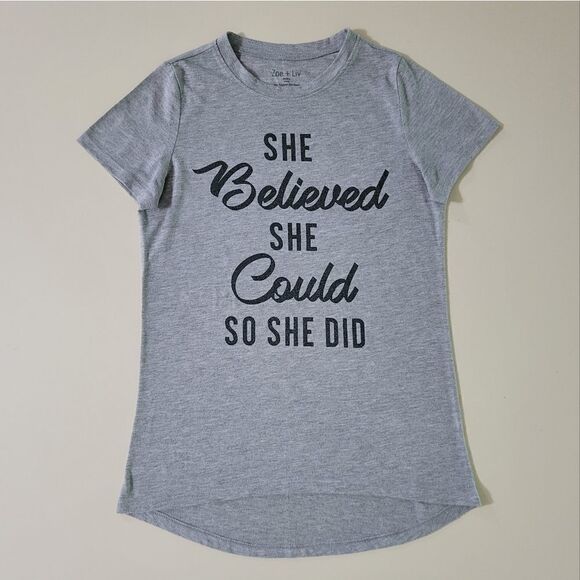 Zoe + Liv Women's Gray Short Sleeve Graphic T-Shirt - Picture 2 of 8